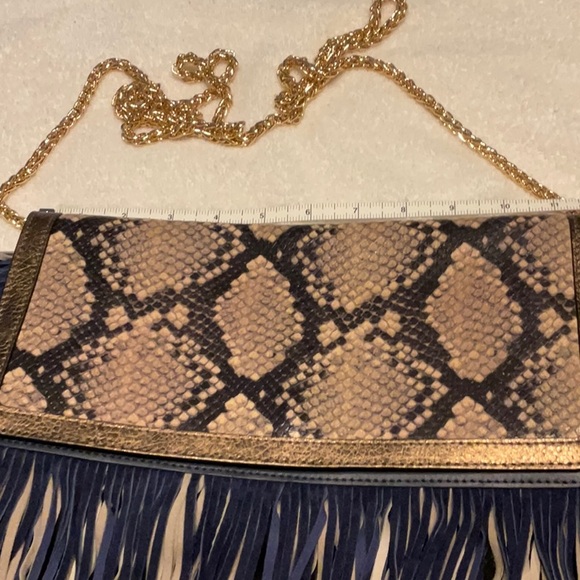 Sam Edelman fringe bag with chin strap - Picture 2 of 7
